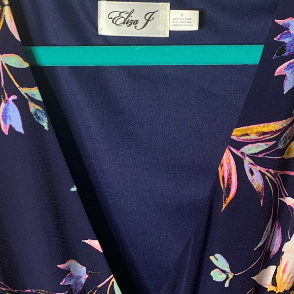 ELIZA J DRESS - Picture 15 of 15